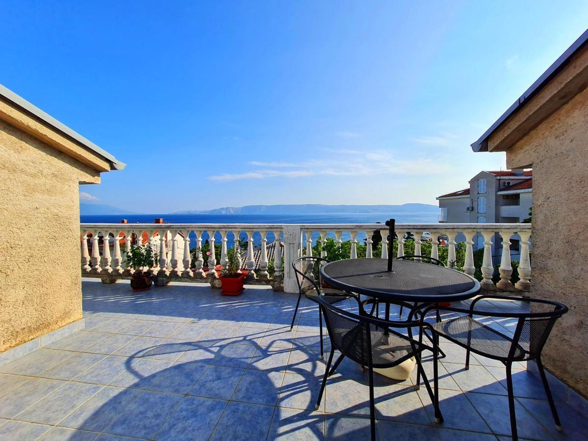 Apartman Tea Novi Vinodolski Buitenkant foto
