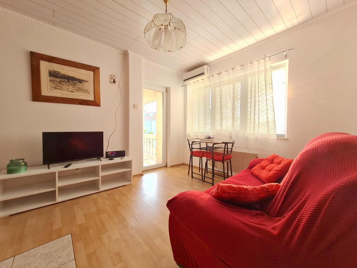 Apartman Tea Novi Vinodolski Buitenkant foto